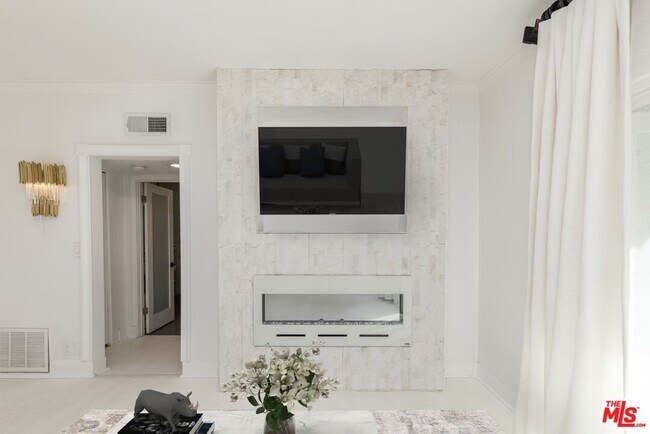 Photo - 1228 N La Cienega Blvd Unidad 106 Rental