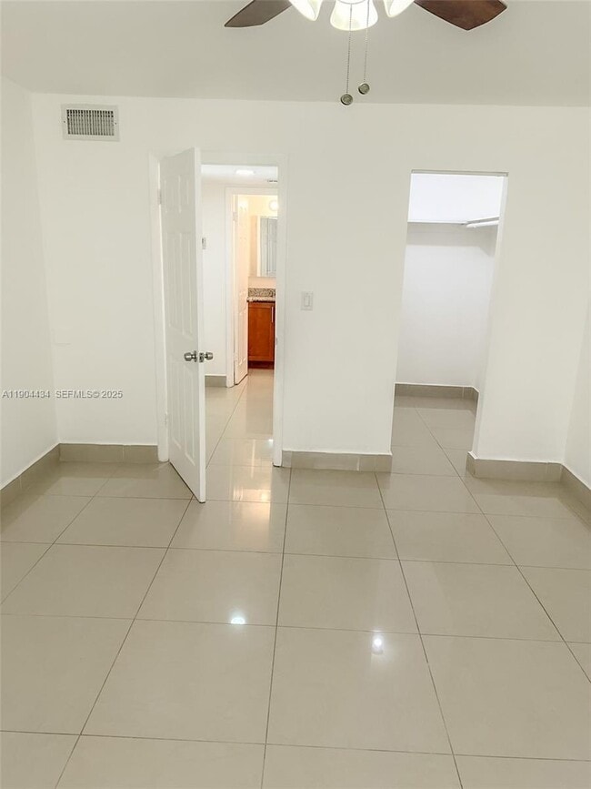 Photo - 3610 NW 21st St Unit 104