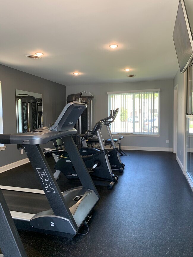 24/7 Fitness Room