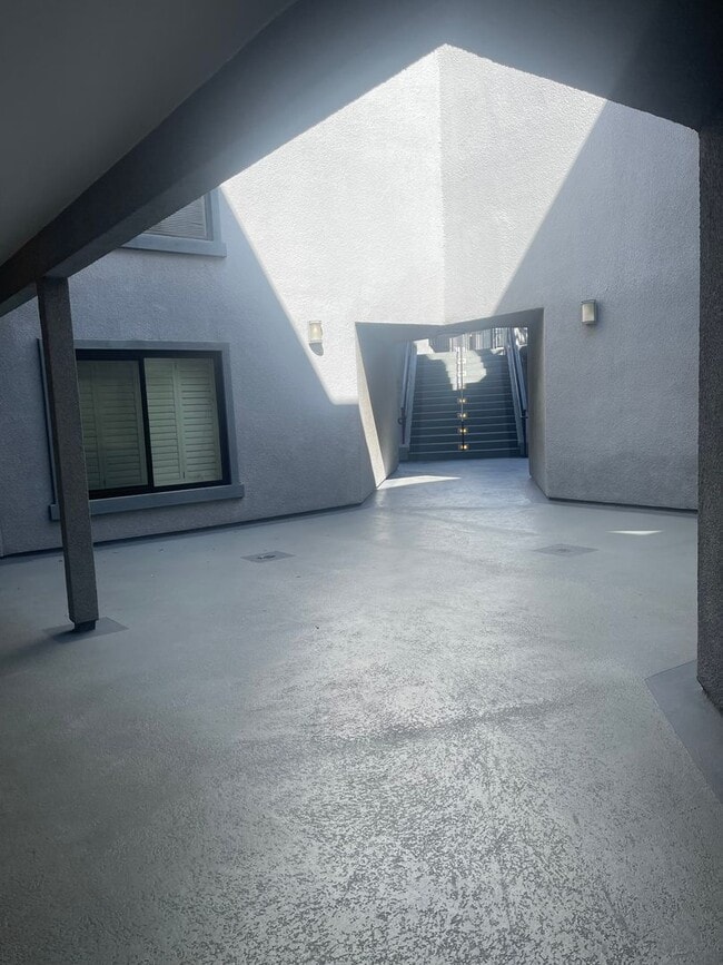 Photo - Hollywood Luxury 2 Bed Condo!