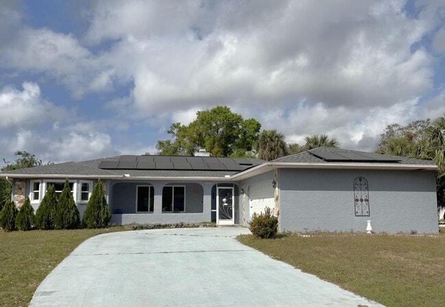 Building Photo - Available now - Low Energy Bill !!