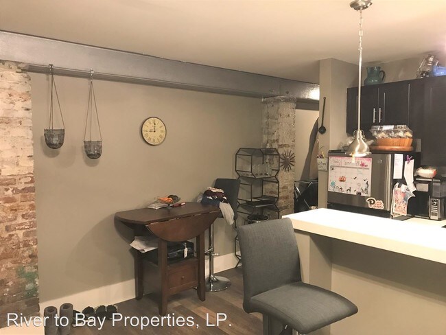 Photo - 3450 Ward St