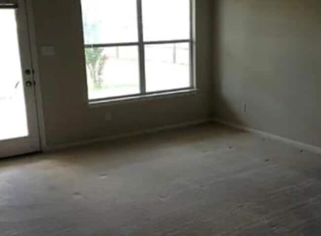 Photo - 811 Shadow Creek Blvd