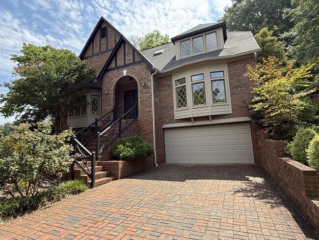 Building Photo - 116 Candlewyck Dr