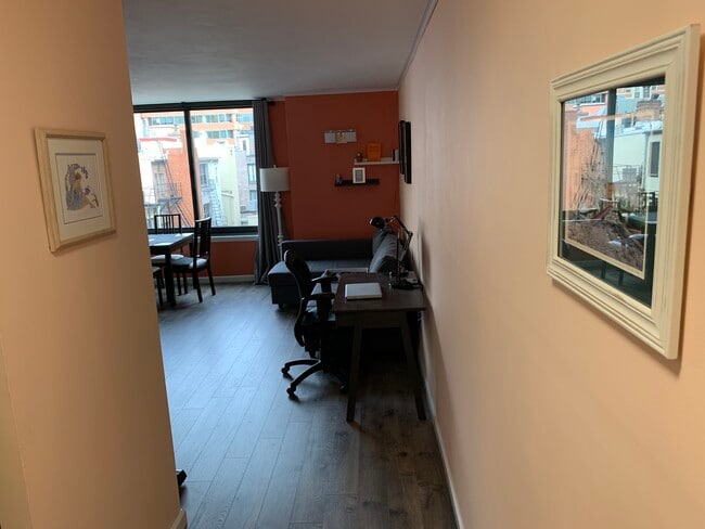 Photo - 1301 20th St NW Unidad 515