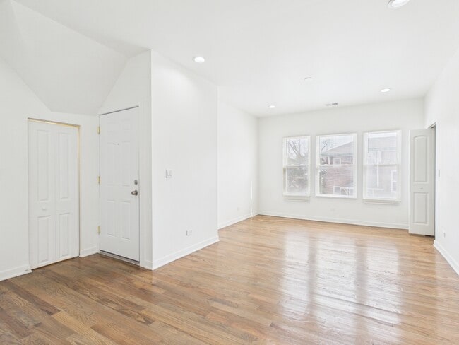 Photo - 398 W Lincoln Hwy Unidad 4