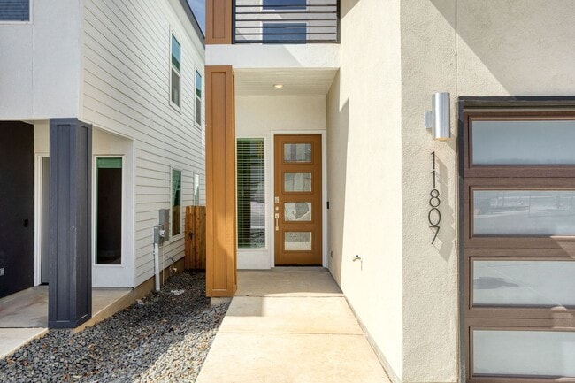 Photo - Brand New 3/2.5 Townhome