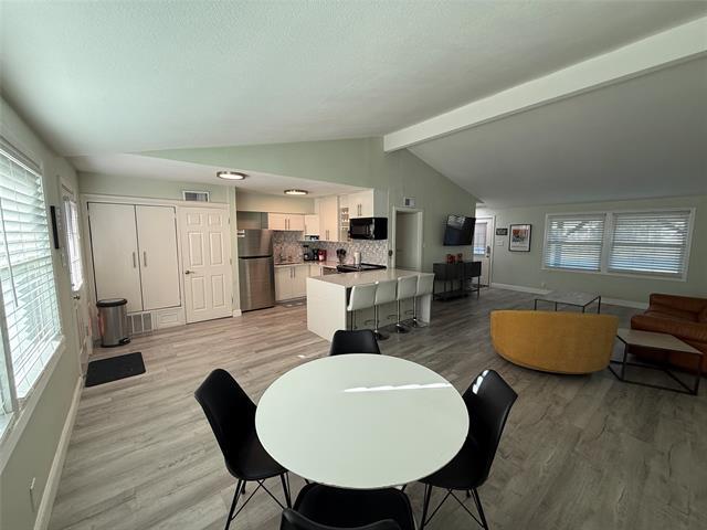 Photo - 817 Loganwood Ave