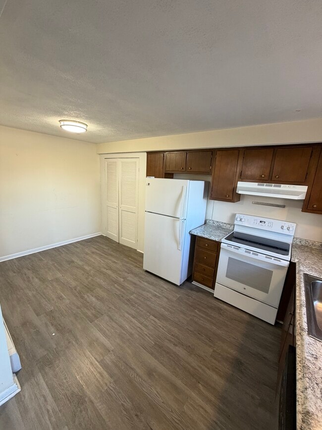 Photo - 16 Cherry St