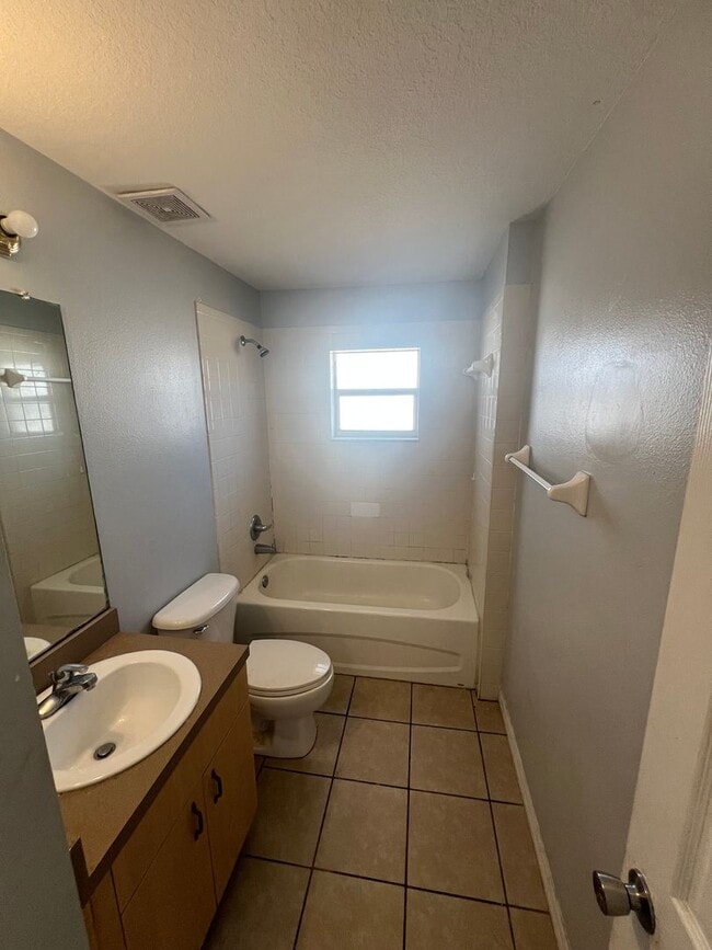 Photo - SPACIOUS 2BR/1BA Duplex, Vaulted Ceilings, More! NO APPLICATION FEE!