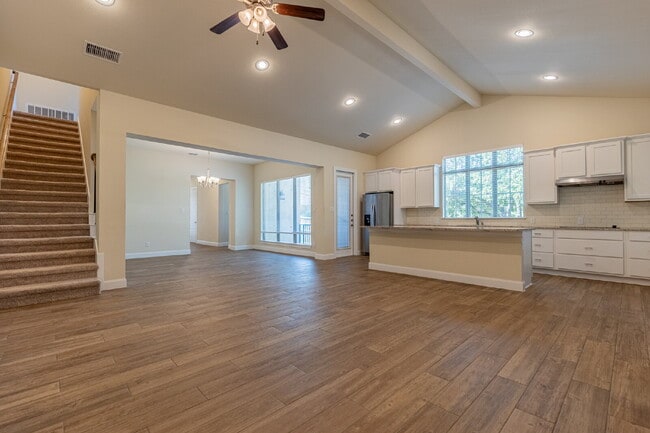 Photo - 128 Elizabeth Rd