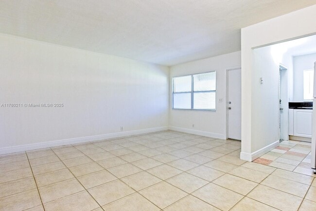 Photo - 270 Layne Blvd
