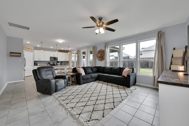 Photo - 1127 Littleton Ct