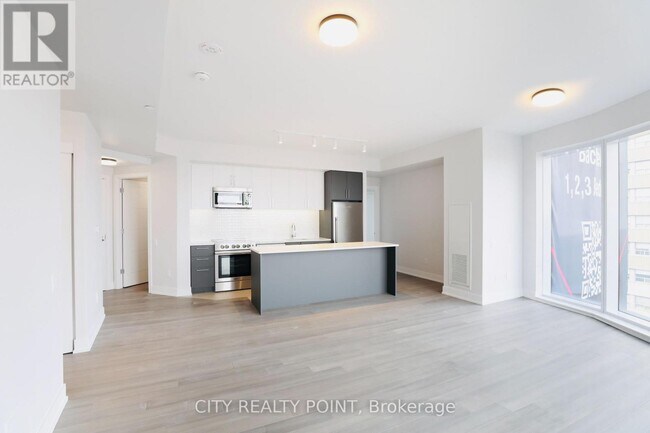Photo - 2525 Bathurst St Unit 407