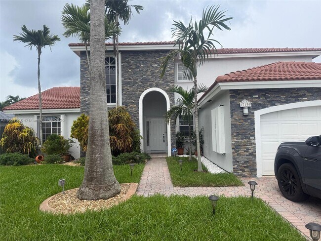 Building Photo - 17130 SW 153rd Ct Rental