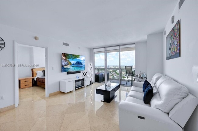 Building Photo - 1850 S Ocean Dr Unit 3207