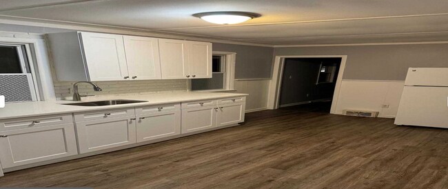 Photo - 409 West Ave