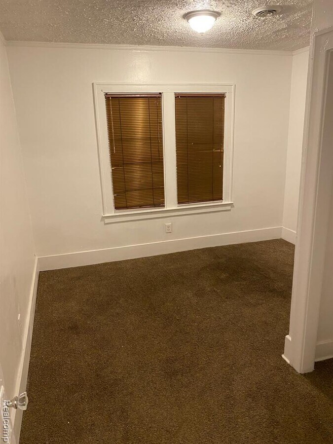 Photo - 12303 Cloverlawn Ave