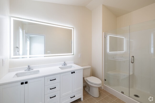 3BR, 2.5BA - 1,595SF - Primary Bathroom - Nature Preserve