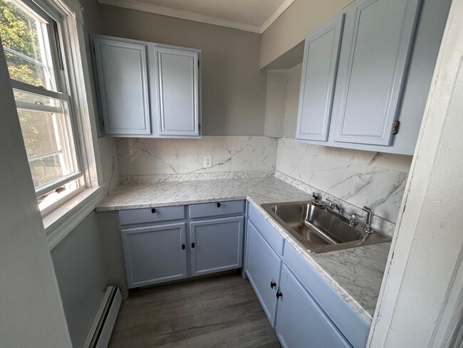 Building Photo - 89 Ralph St Unit 2