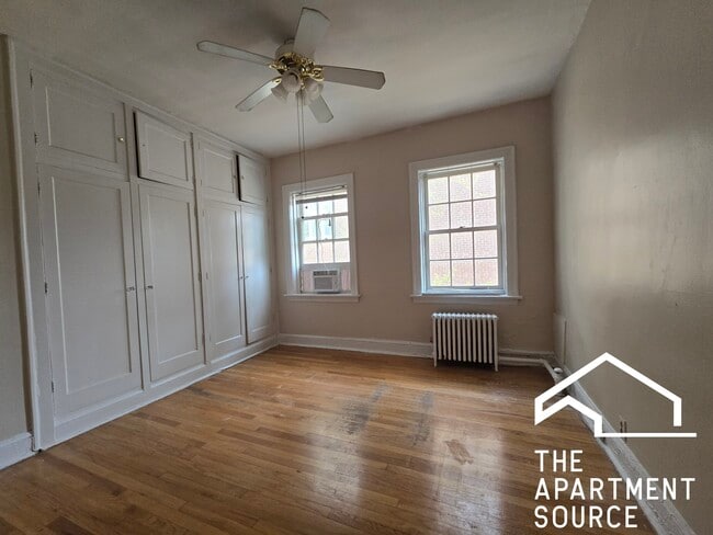 Photo - 1456 Oak Ave Unit 3N