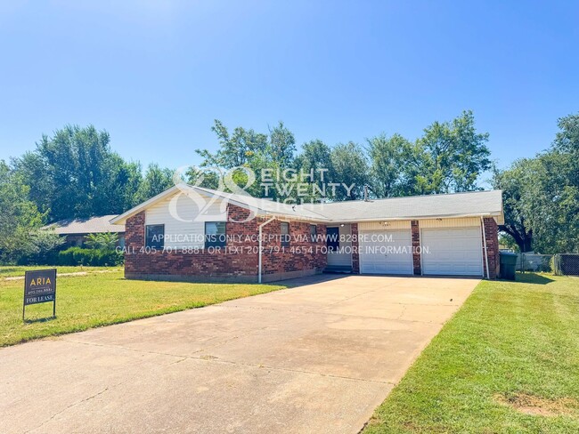 Building Photo - NICE 3 BED/1.5 BATH ON QUIET CUL-DE-SAC IN... Rental