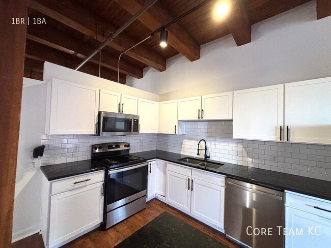 Photo - 204 Walnut St Unit 312