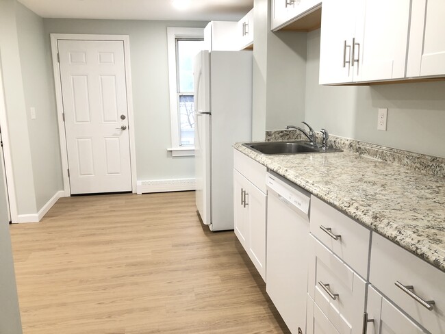 Kitchen - 1 Howard Ave Unit APT 2