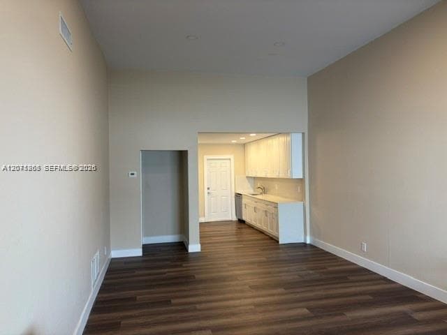 Photo - 206 NE 1st Ct Unit 1 North