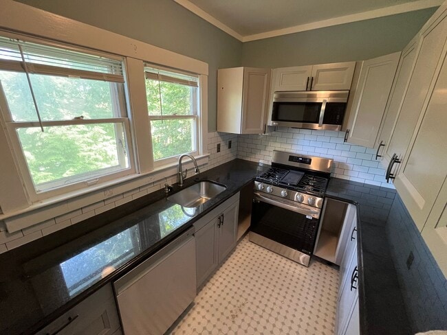 Building Photo - Varsity Management Unit 02