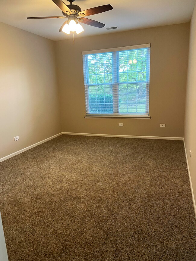 Randall Village Apartments For Rent in Crystal Lake, IL