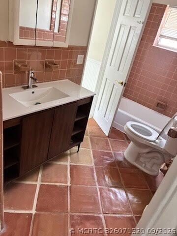 Photo - 223 SE 14th Pl