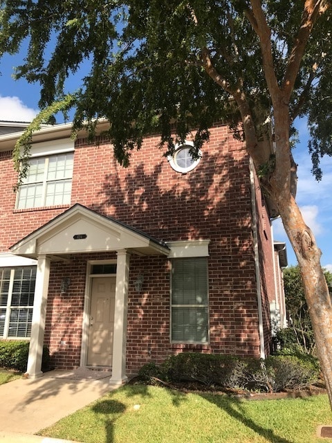 Building Photo - College Station - 3 Bedroom / 3 Bath- 2 story Condo off University Dr. E.