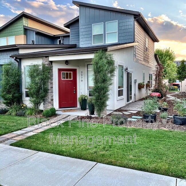 Building Photo - 2970 N Villere Ln