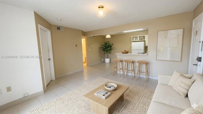 Photo - 250 Palm Cir W Unit 204