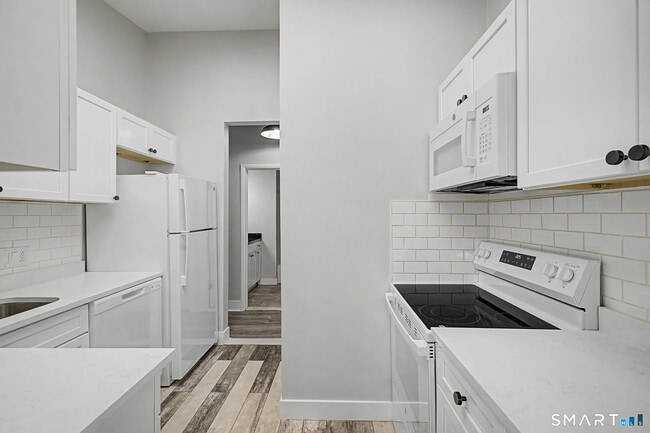 Photo - 81 Coalpit Hill Rd Unit APT N