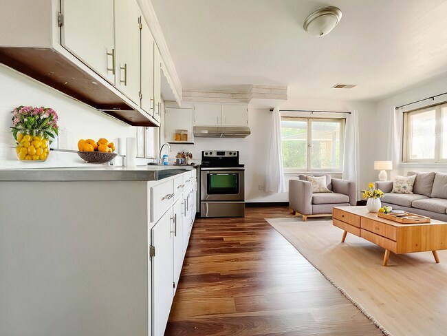 Photo - 305 S Manning Ave Unit 305 1/2