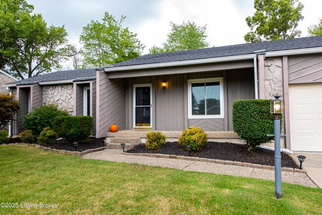 Photo - 8015 Schroering Dr