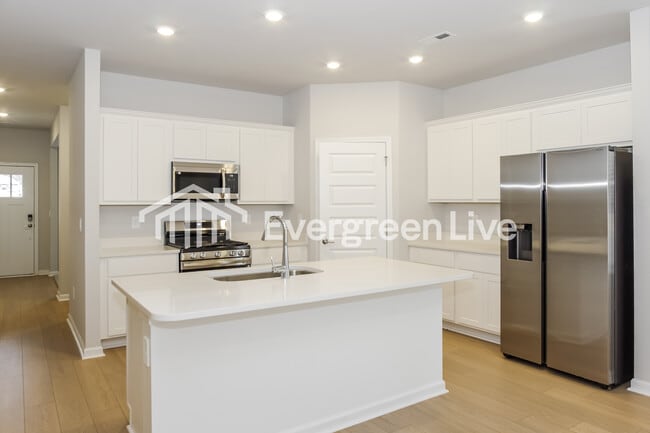 Photo - 160 Fenwick Pl