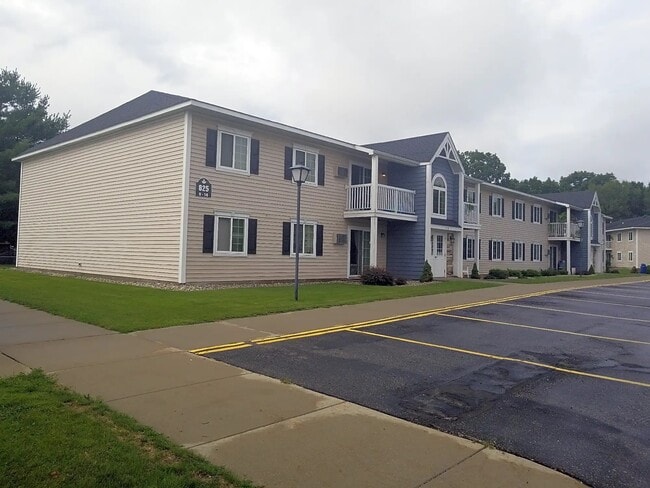 Photo - 815 Country Way