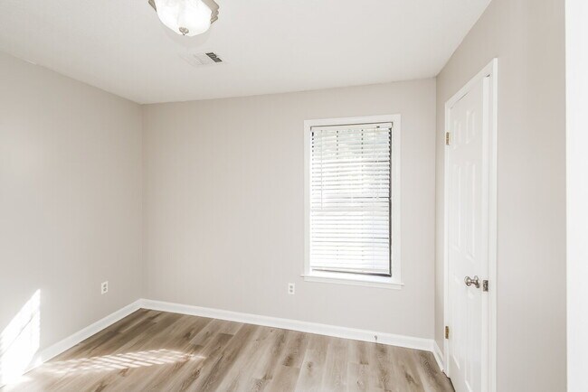 6943 Doefield Trail