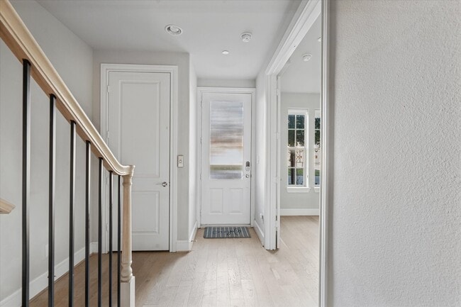 Photo - 1005 St Charles St