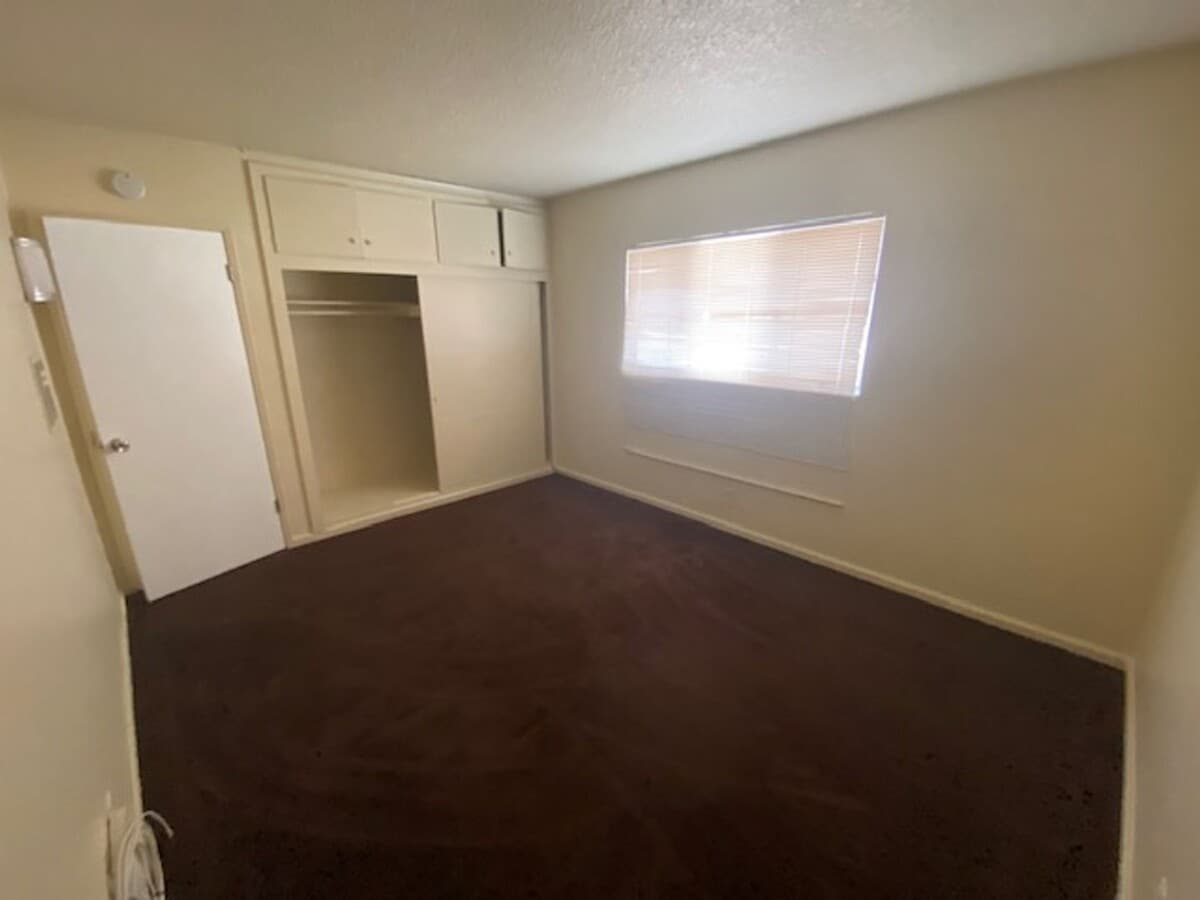 Photo - 1676 E Kingsley Ave Unidad 1676-7