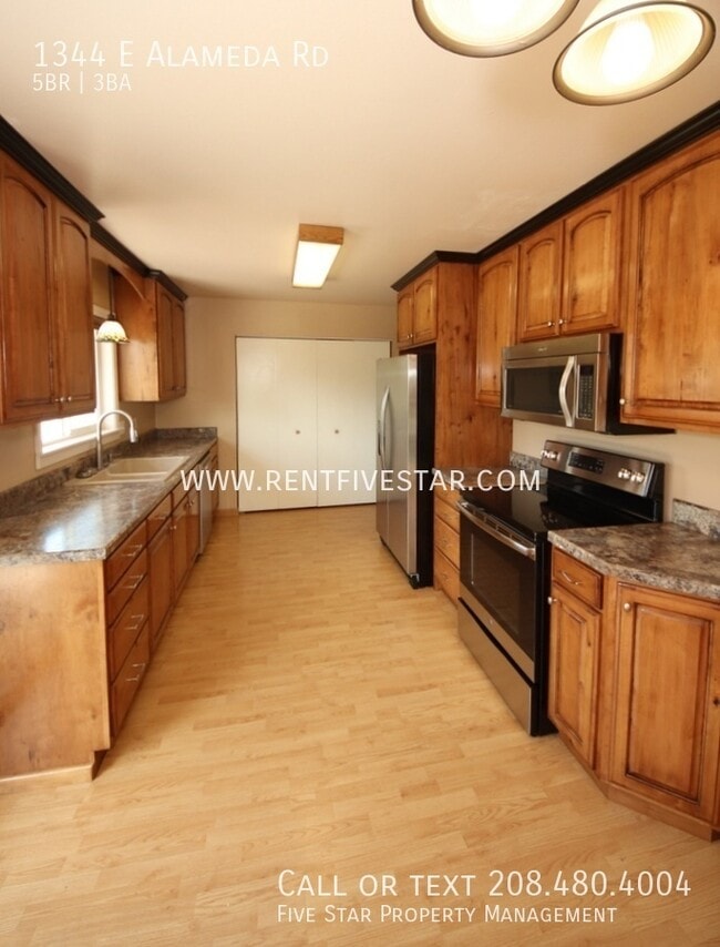 Photo - 1344 E Alameda Rd