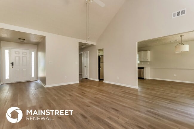 Photo - 85 Windward Dr