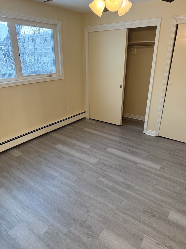 Photo - 660 Fairbanks St