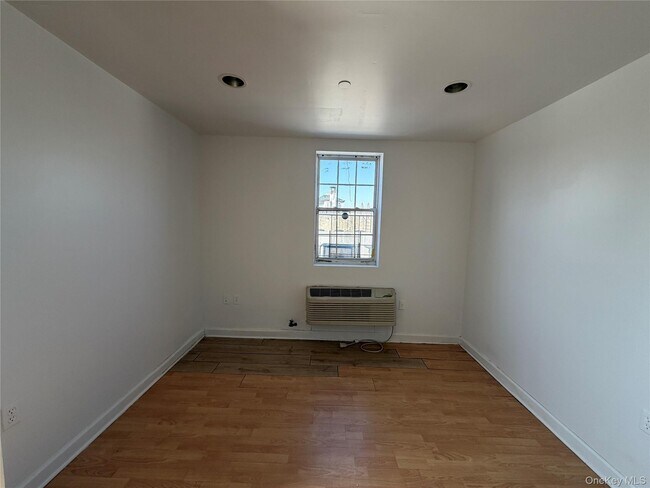 Photo - 2381 Belmont Ave Unit 6A