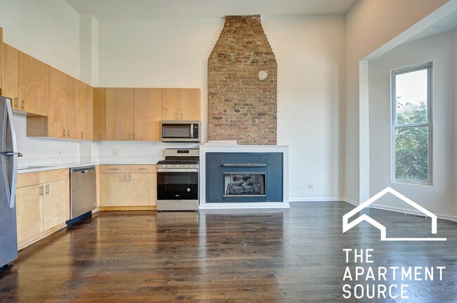Building Photo - 2519 W North Ave Unit 3F Rental