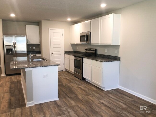 Photo - 723 Amador Avenue