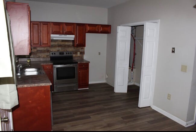 Photo - Room in Townhome on Timber Ridge Dr